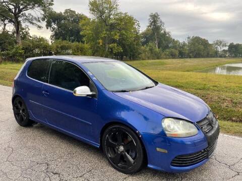 2008 Volkswagen R32 for sale at THOM'S MOTORS in Houston TX