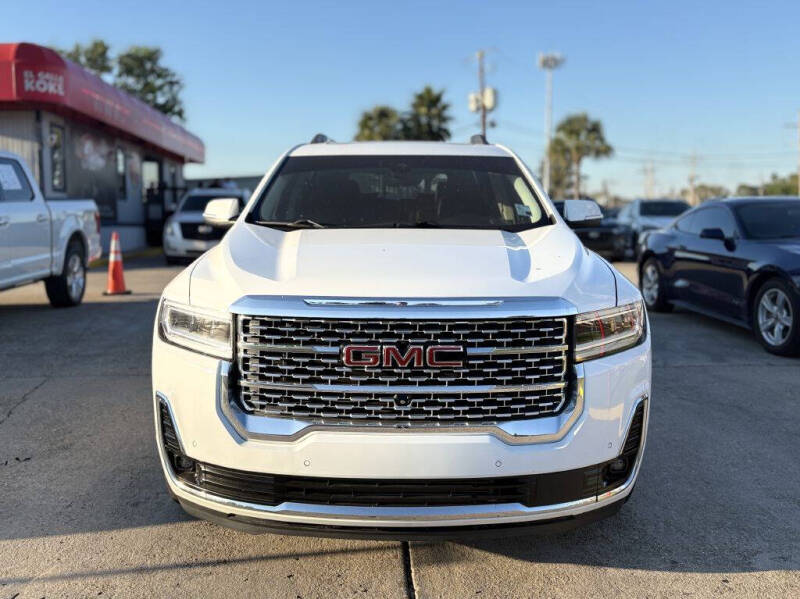 2022 GMC Acadia Denali