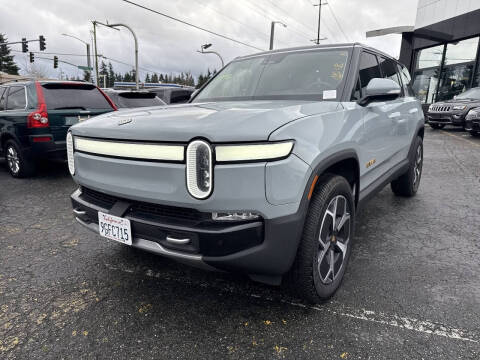 2023 Rivian R1S Adventure