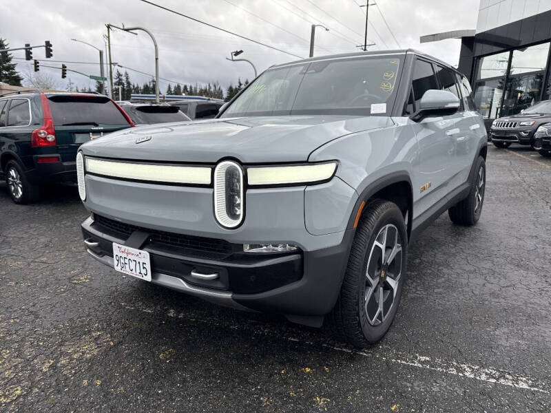 2023 Rivian R1S Adventure