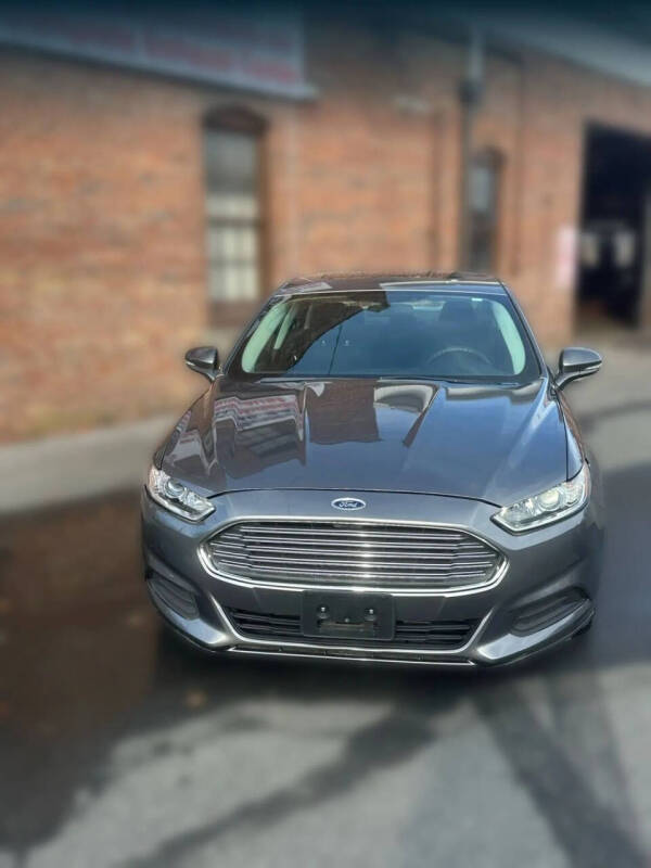 2014 Ford Fusion SE