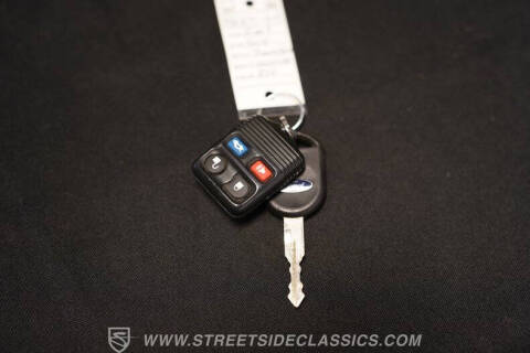 2003 Ford Thunderbird