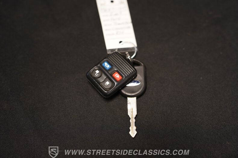 2003 Ford Thunderbird