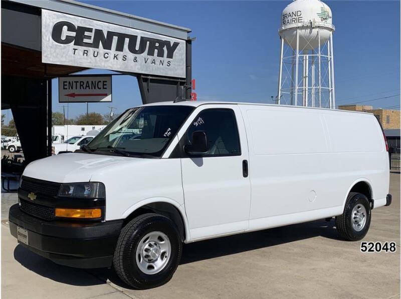 2023 Chevrolet Express Cargo Work Van's photo