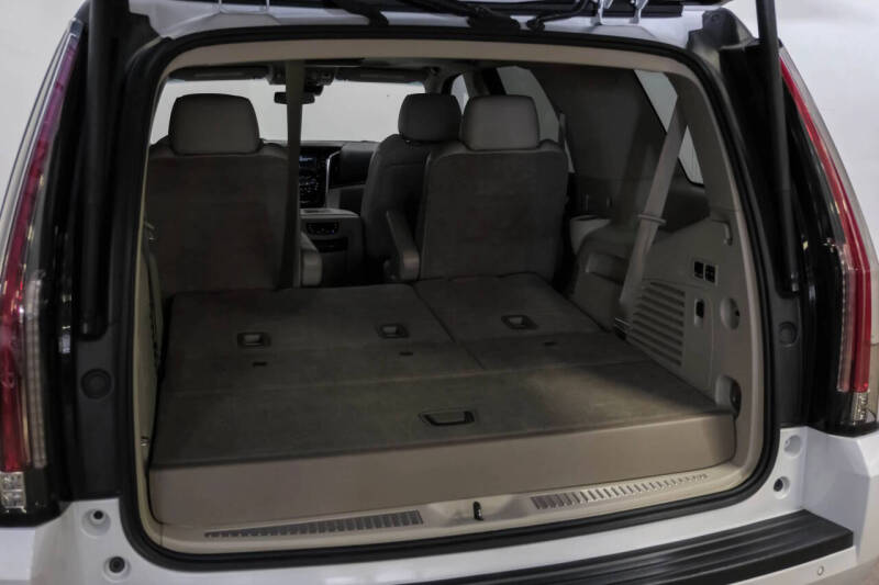 2020 Cadillac Escalade Luxury