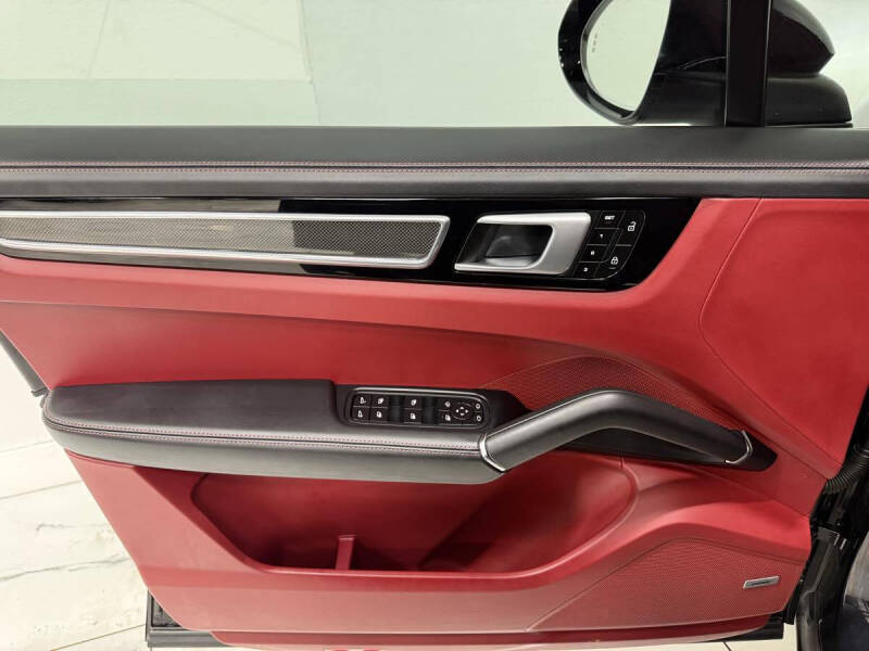2022 Porsche Cayenne