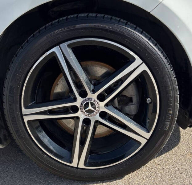 2019 Mercedes-Benz A-Class A 220