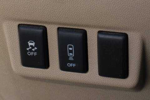 2013 Nissan Titan SV