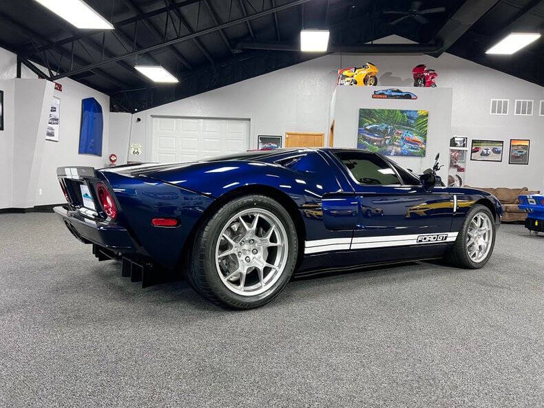 2005 Ford GT