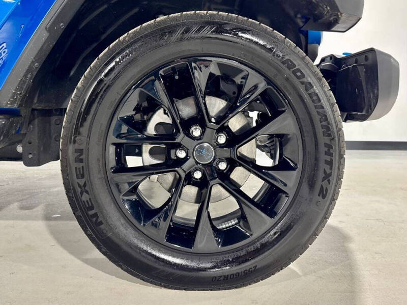 2024 Jeep Wrangler Sahara 4xe