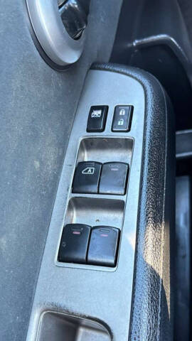 2011 Nissan Versa 1.8 S