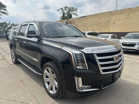 2018 Cadillac Escalade ESV Luxury