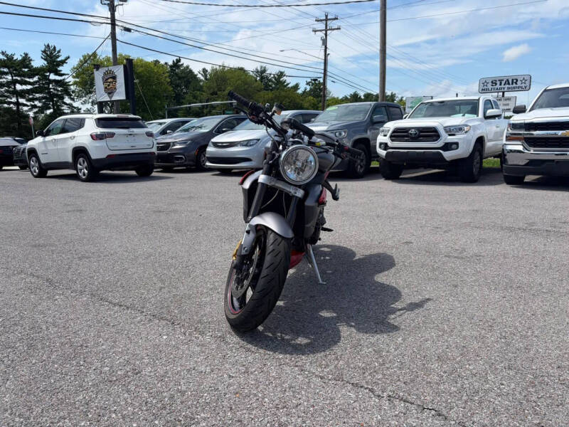 2014 Triumph Street Triple R (ABS)
