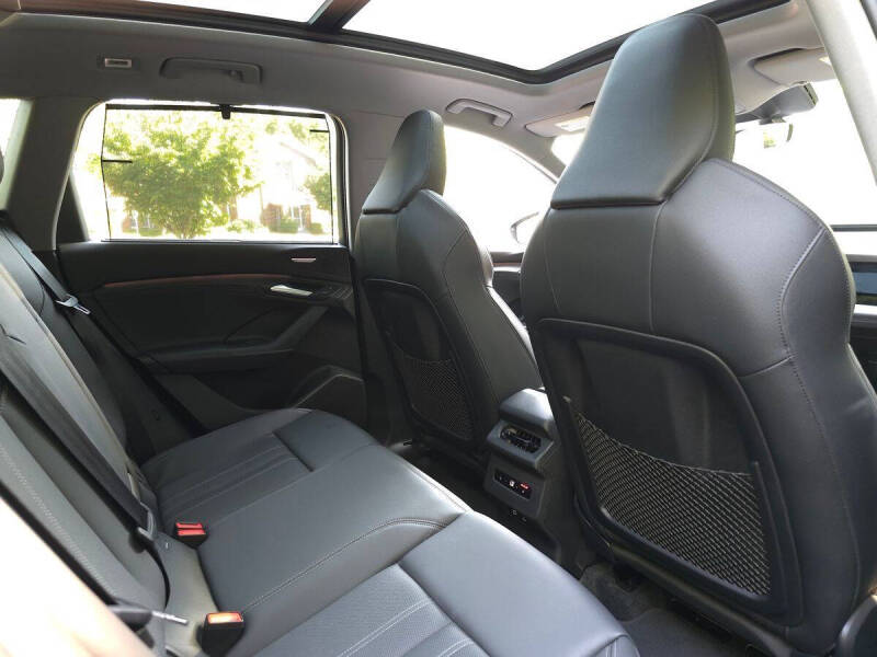 2025 Audi Q6 e-tron quattro Premium Plus