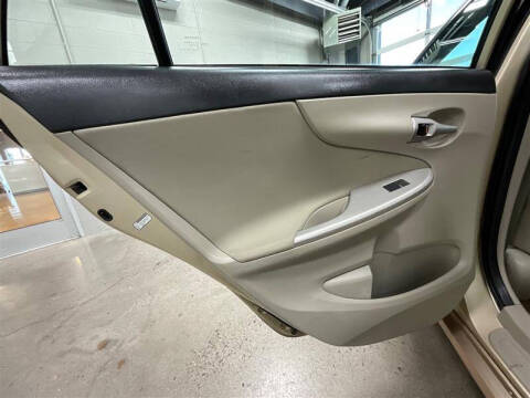 2012 Toyota Corolla LE