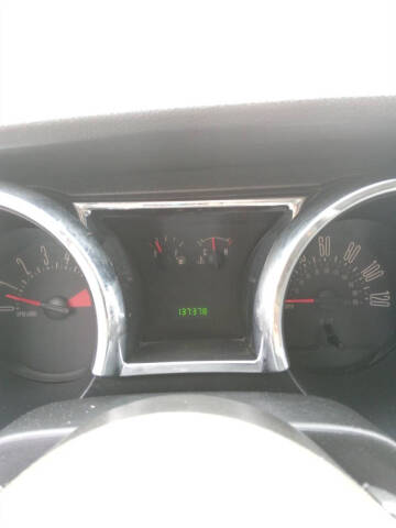 2009 Ford Mustang V6 Deluxe