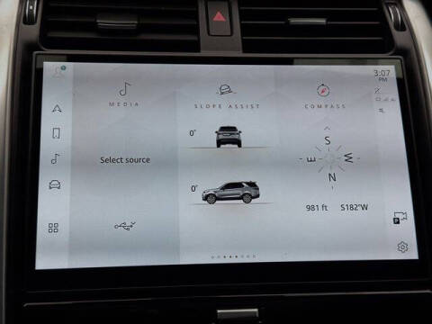 2024 Land Rover Discovery P300 S