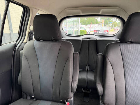 2015 Mazda MAZDA5 Sport