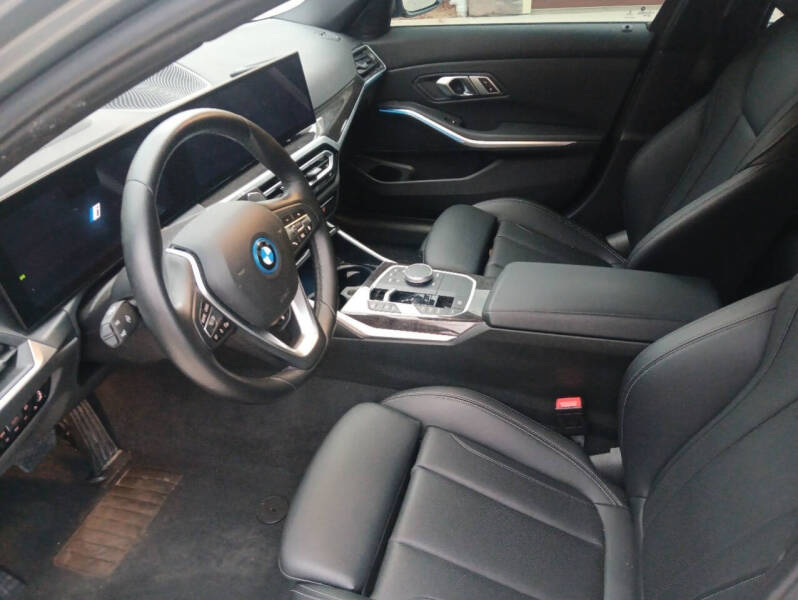 2023 BMW 3 Series 330e xDrive