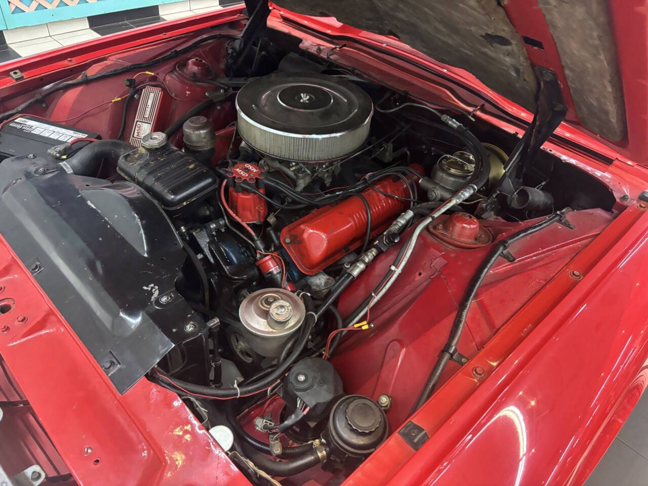 1964 Ford Thunderbird 38