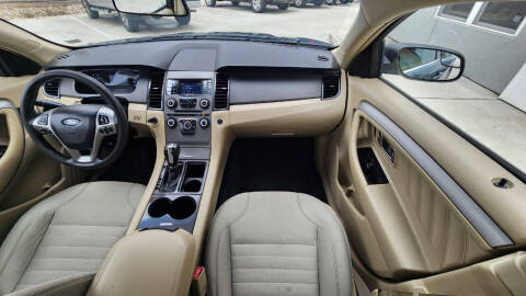 2018 Ford Taurus SE