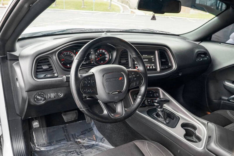 2020 Dodge Challenger SXT