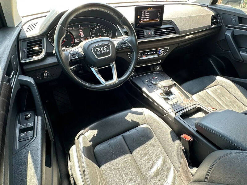2019 Audi Q5 quattro Premium 45 TFSI