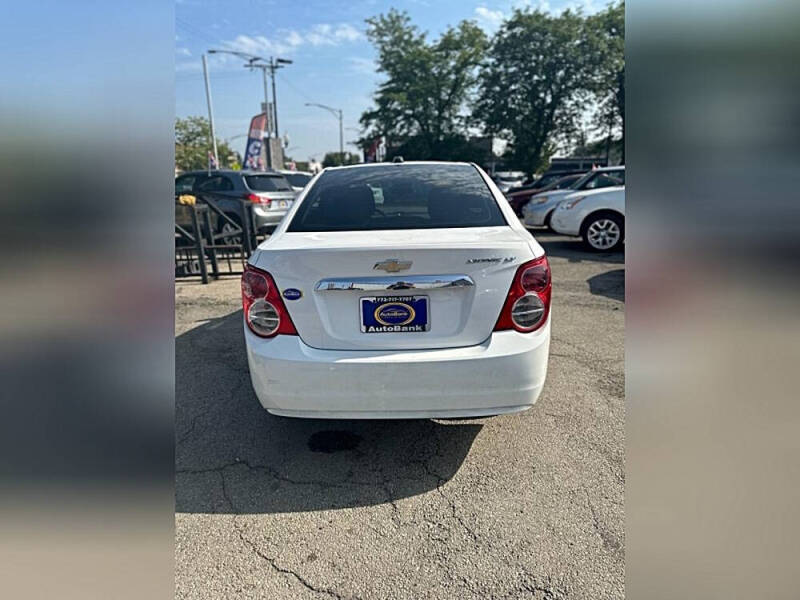 2015 Chevrolet Sonic LT Auto