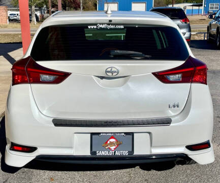2016 Scion iM