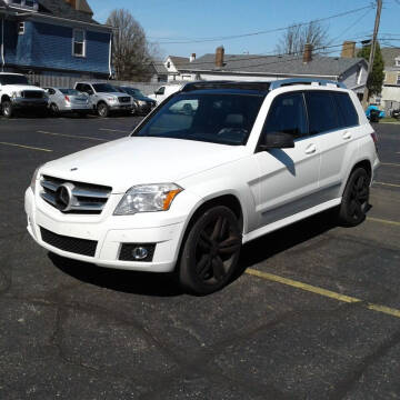 2011 Mercedes-Benz GLK for sale at Signature Auto Group in Massillon OH