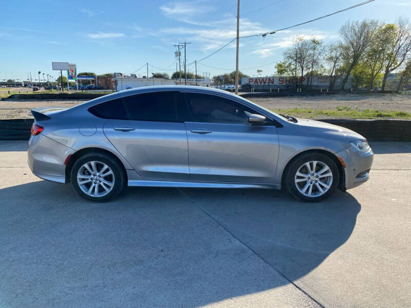 2016 Chrysler 200 for sale at WB Motors in Lewisville TX