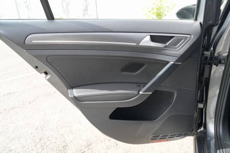 2019 Volkswagen e-Golf SEL Premium