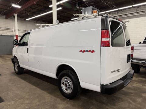 2016 GMC Savana 2500