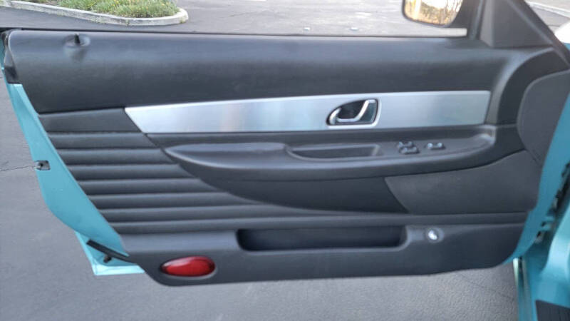 2002 Ford Thunderbird Deluxe