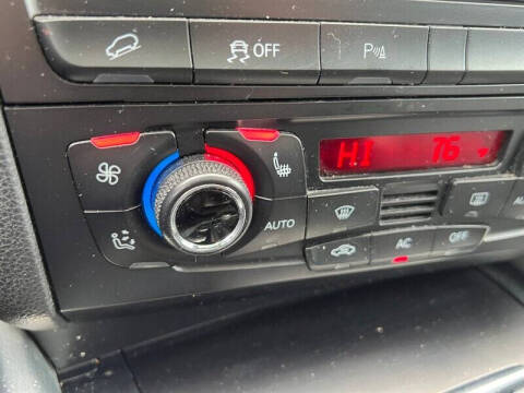 2012 Audi Q5 3.2 quattro Premium Plus