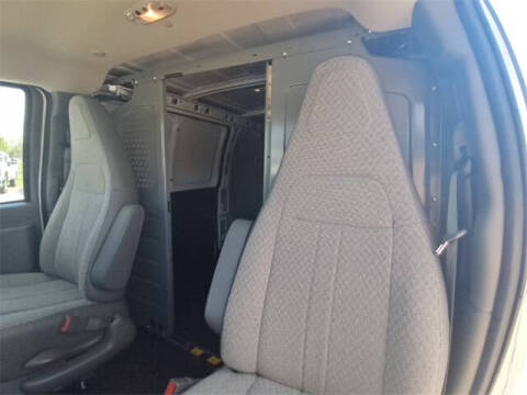 2025 Chevrolet Express 2500