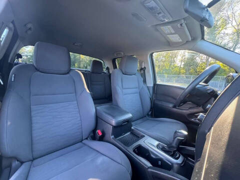 2022 Nissan Frontier S