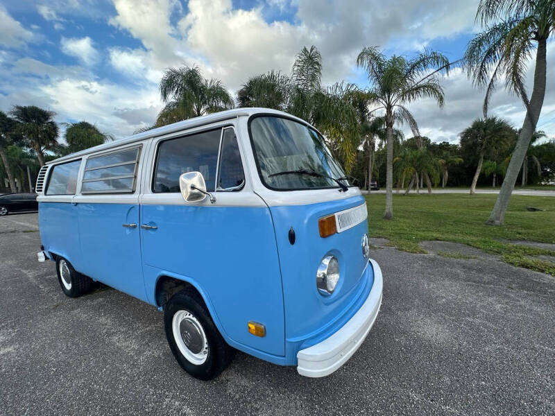 1973 Volkswagen Bus