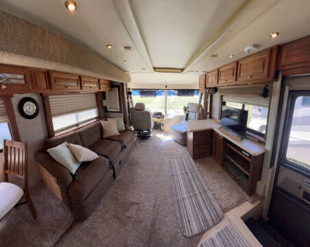 2002 Foretravel GV320 4010