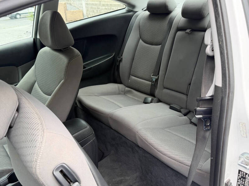 2013 Hyundai Elantra Coupe GS