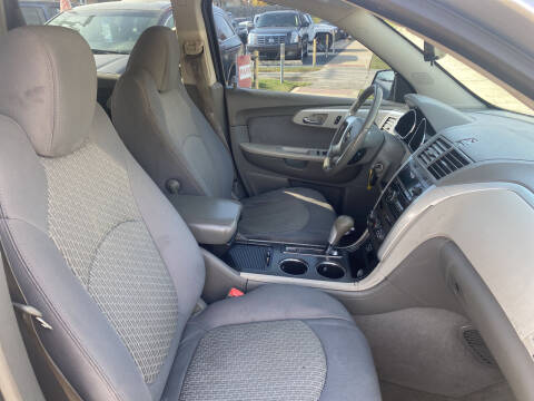 2009 Chevrolet Traverse LS