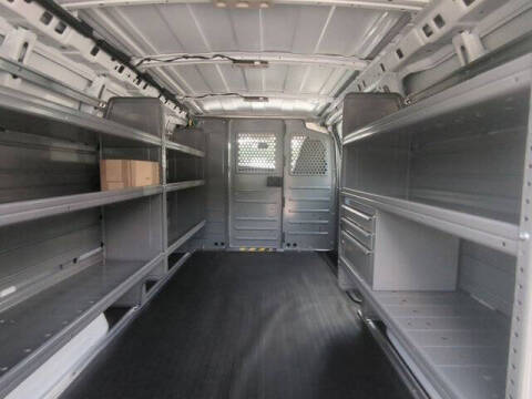 2025 Chevrolet Express 2500