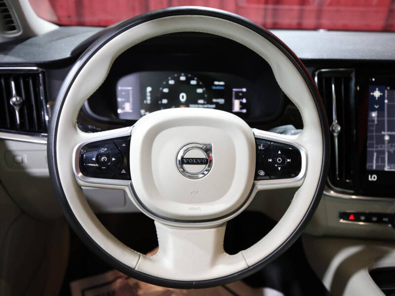 2018 Volvo S90 T5 Momentum