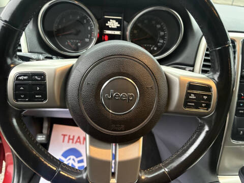 2011 Jeep Grand Cherokee Laredo