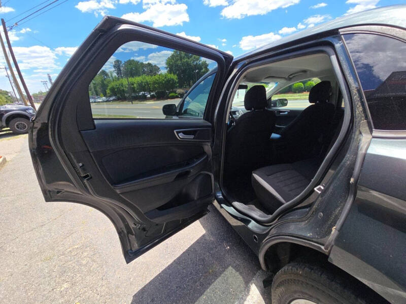 2015 Ford Edge SE