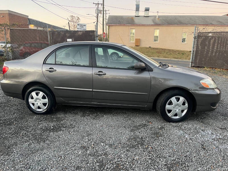 2006 Toyota Corolla LE photo 3