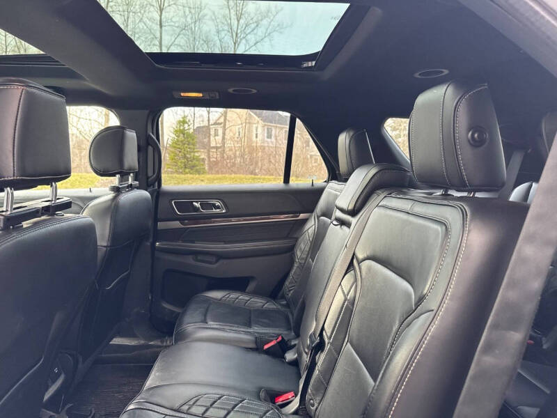 2017 Ford Explorer Platinum