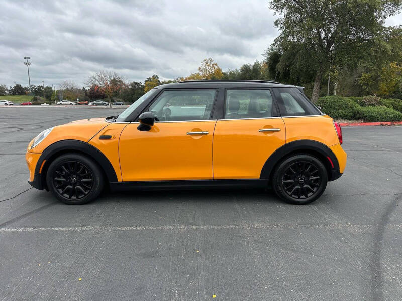 2015 MINI Hardtop 4 Door Cooper