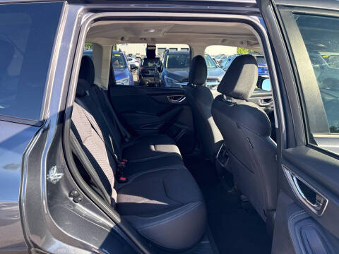 2024 Subaru Forester Premium