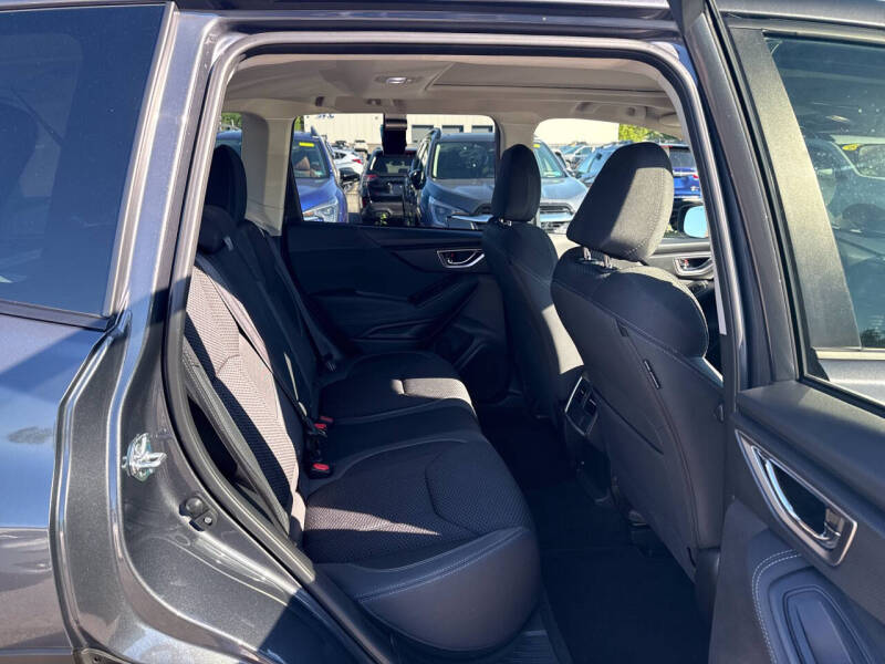2024 Subaru Forester Premium